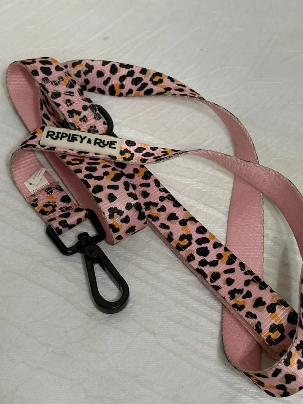 Ripley & Rue Pink Leopard Dog Leash